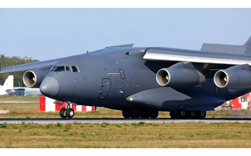 殲20戰機最新飛行訓練曝光，空對空高清照細節